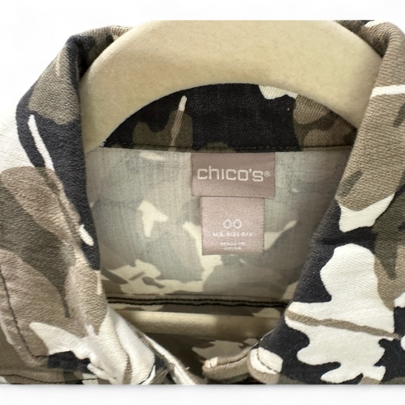 Chico’s Floral-Camo Denim Jacket Size 00 (0-2) EUC - Picture 4 of 6